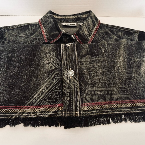 Chico’s Women's Faded Black Embroidered Designed Jean Denim Jacket Size 1 Medium - Picture 13 of 16